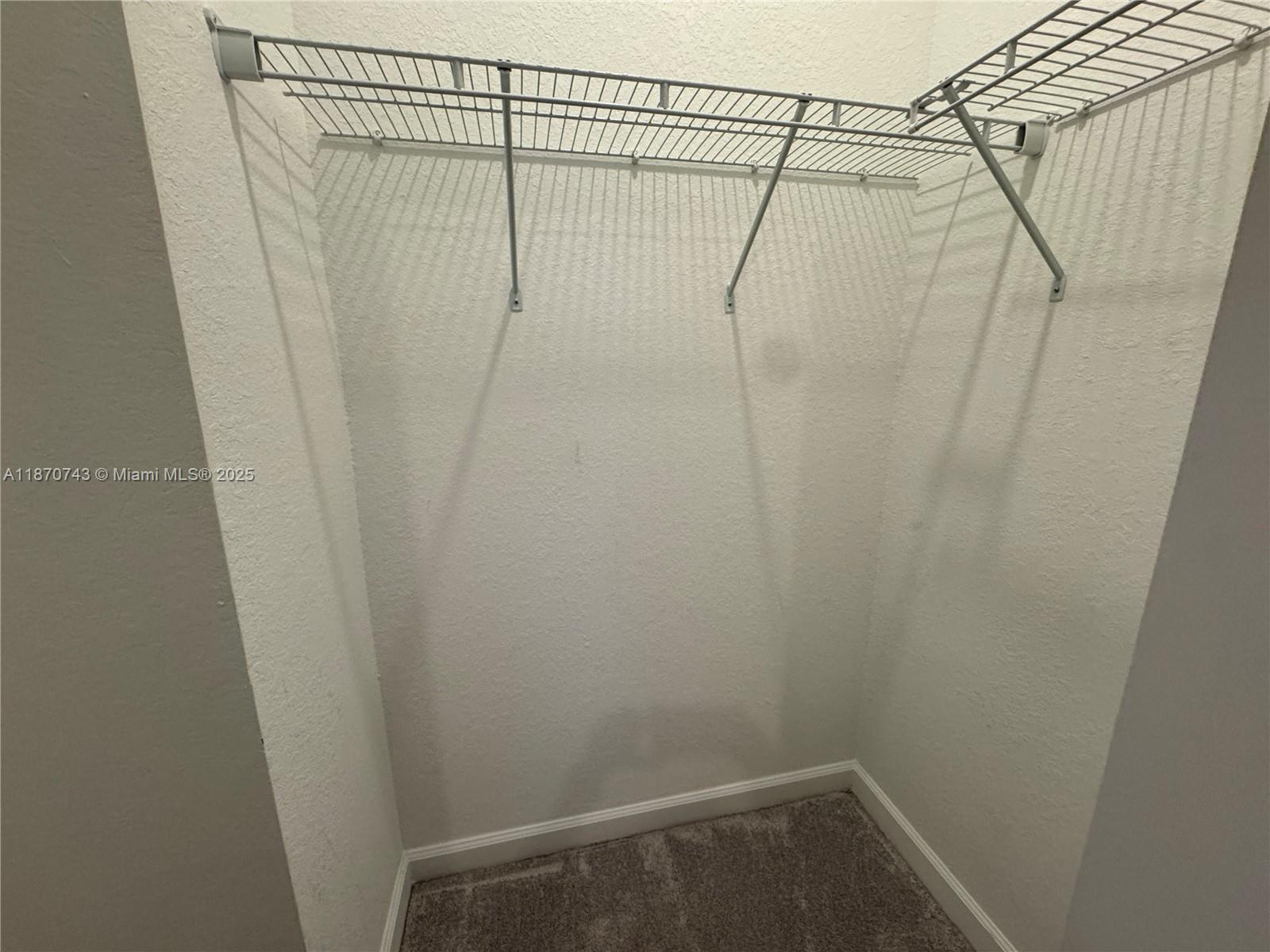 SUNSET PINES - Residential Lease