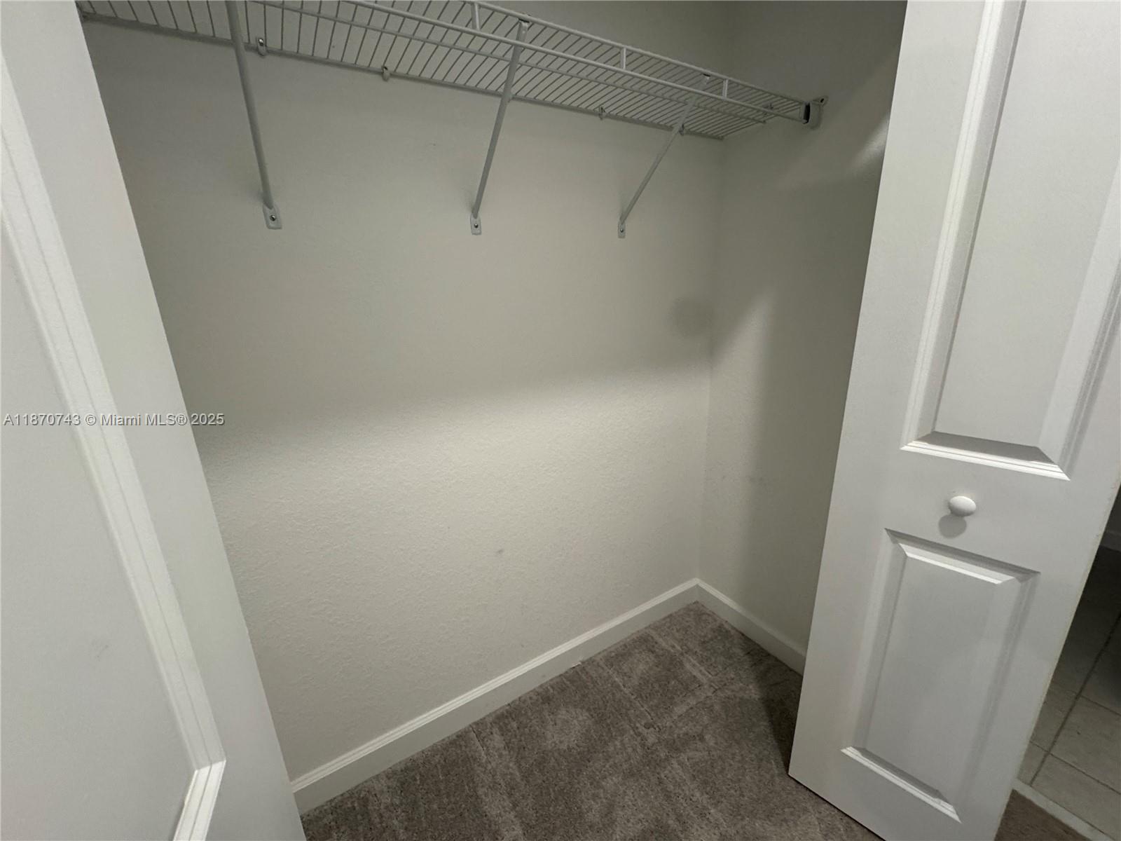 SUNSET PINES - Residential Lease