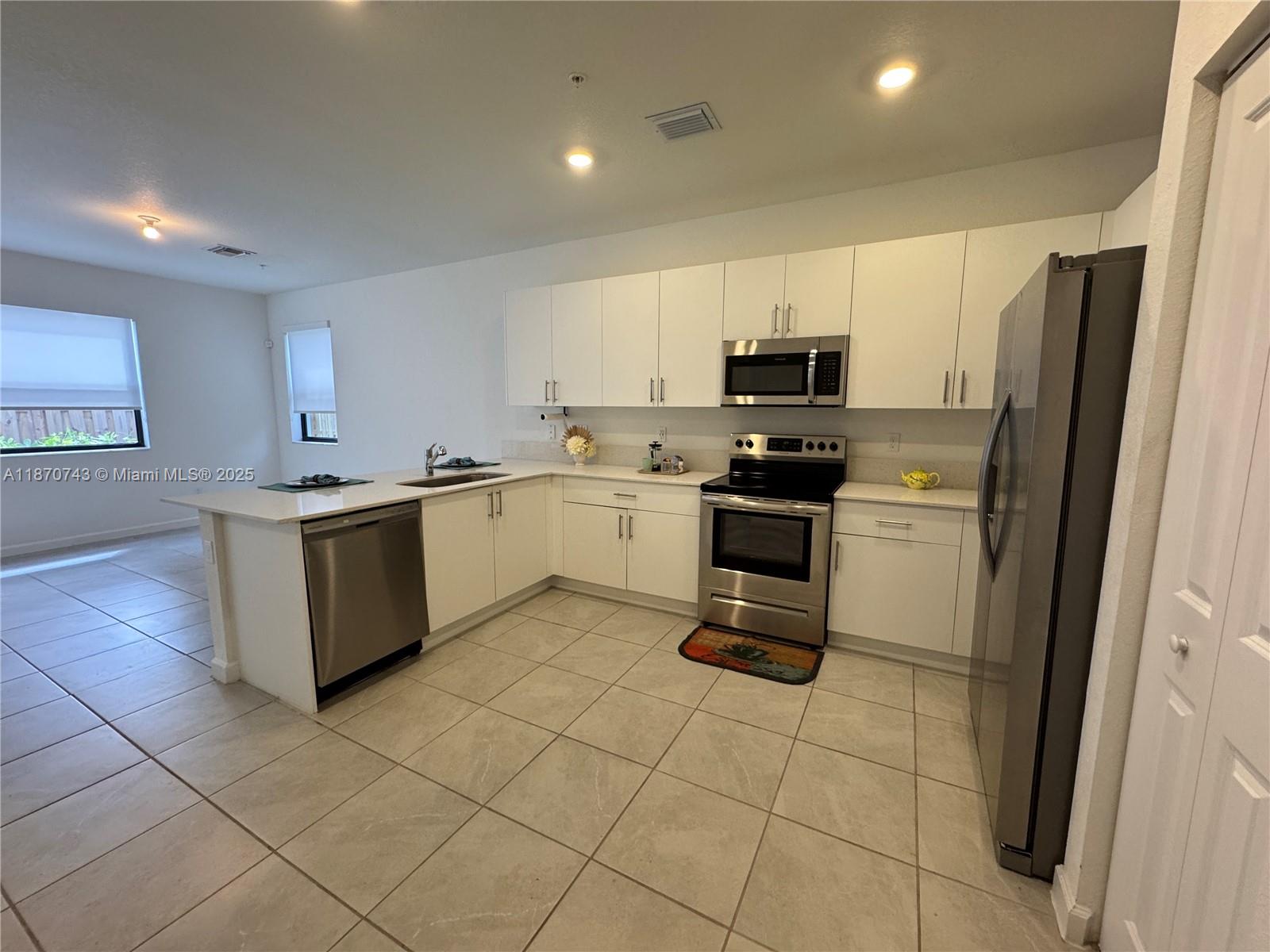SUNSET PINES - Residential Lease