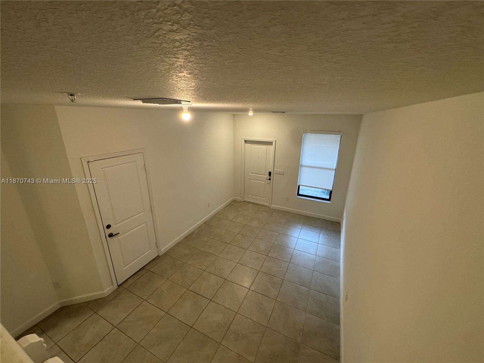 SUNSET PINES - Residential Lease