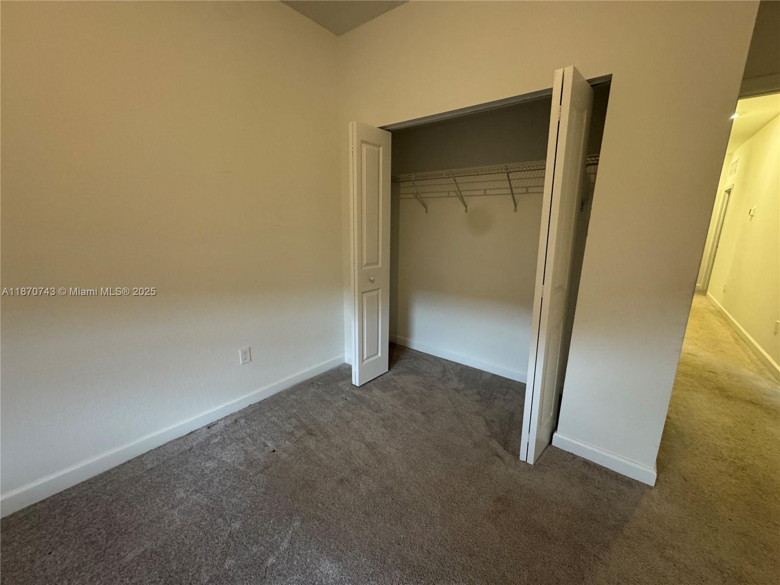 SUNSET PINES - Residential Lease