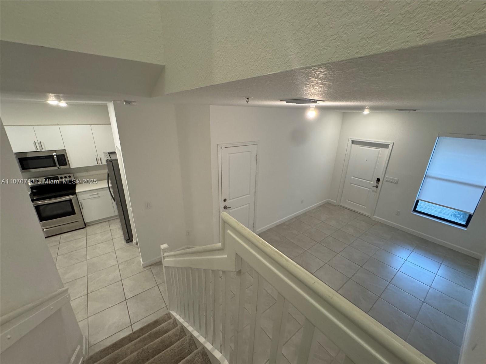 SUNSET PINES - Residential Lease