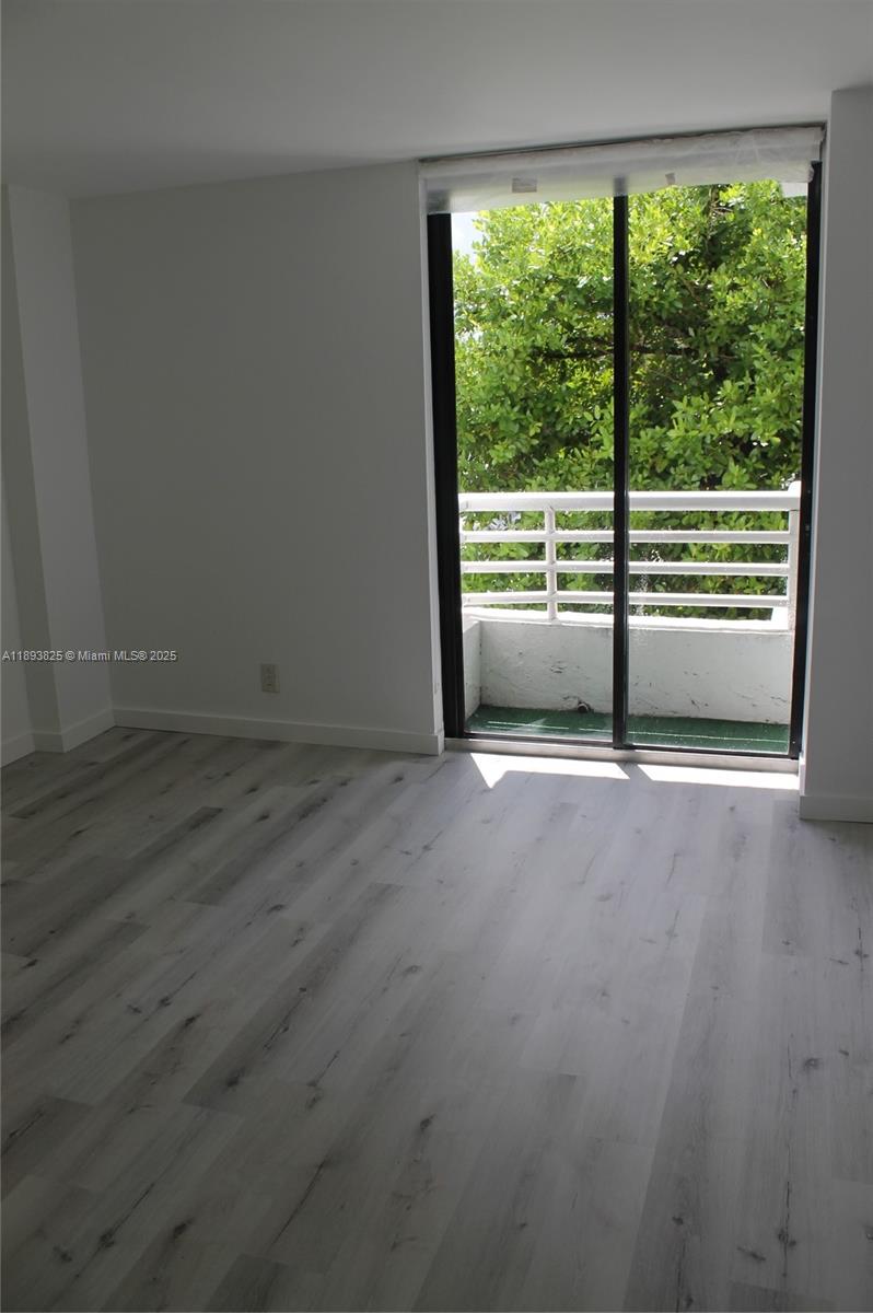 PARC CENTRAL AVENTURA EAS - Residential Lease
