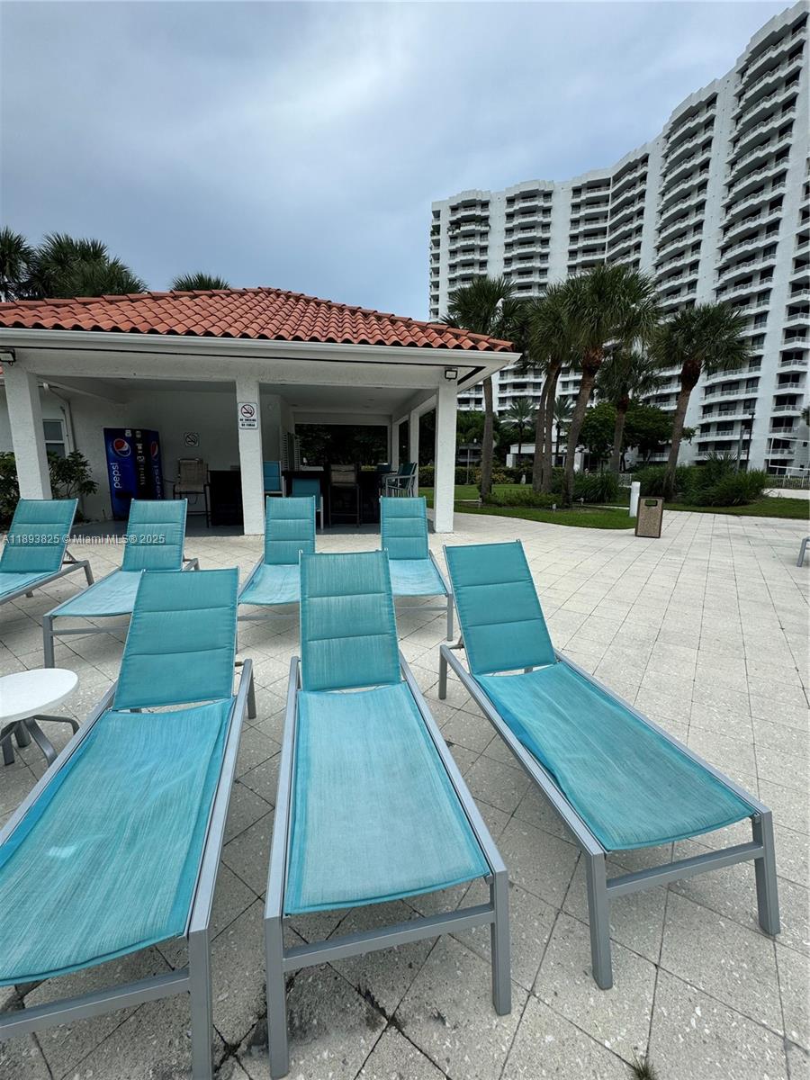 PARC CENTRAL AVENTURA EAS - Residential Lease