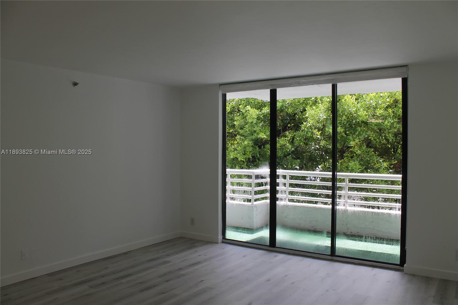 PARC CENTRAL AVENTURA EAS - Residential Lease