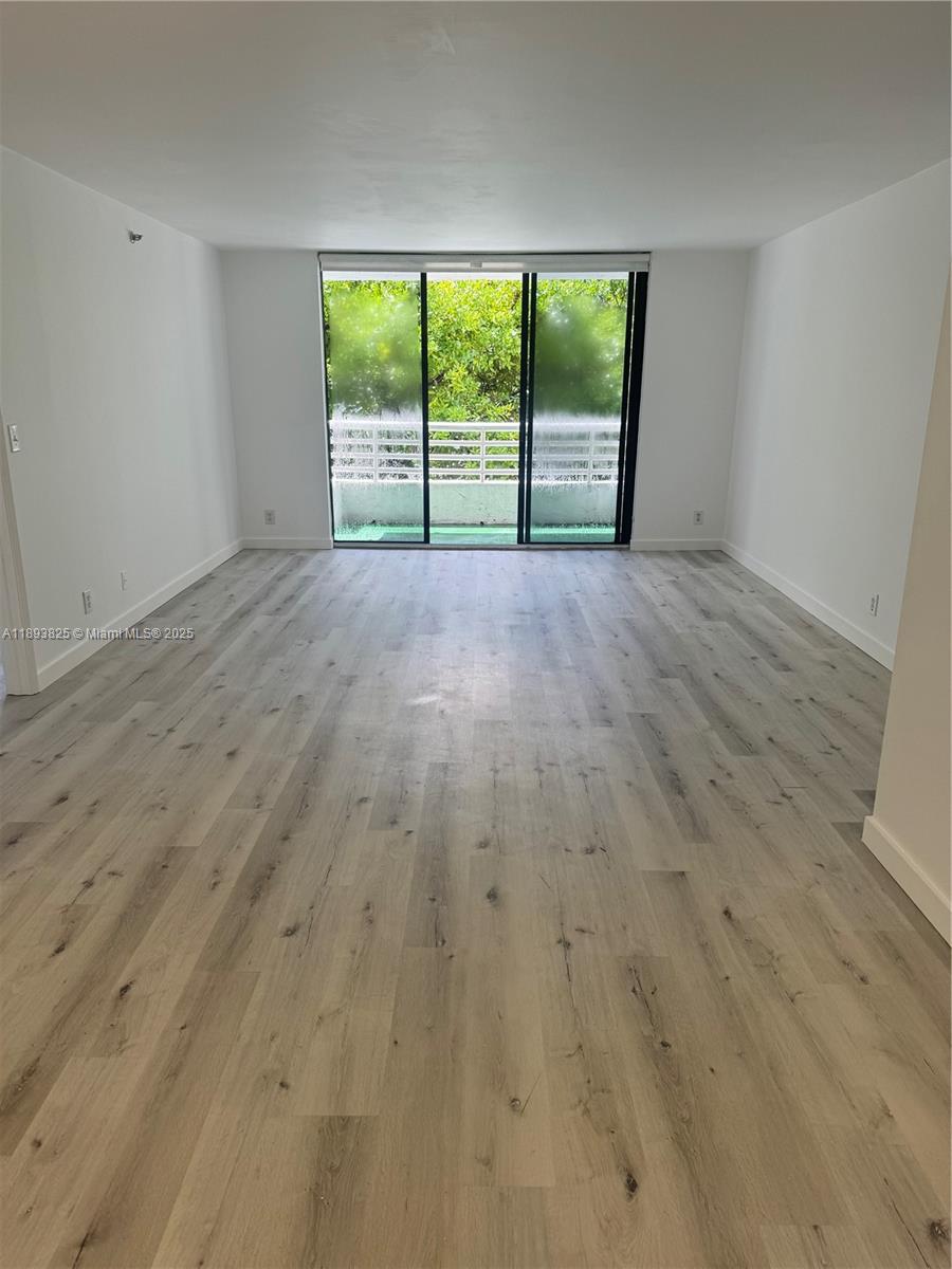 PARC CENTRAL AVENTURA EAS - Residential Lease