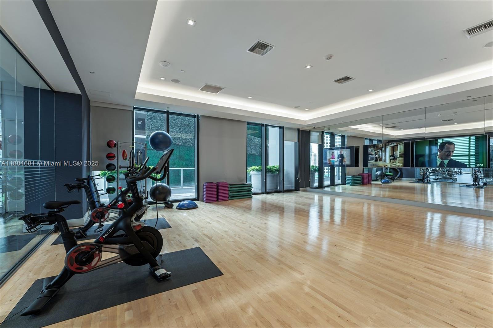 1010 BRICKELL CONDO - Residential