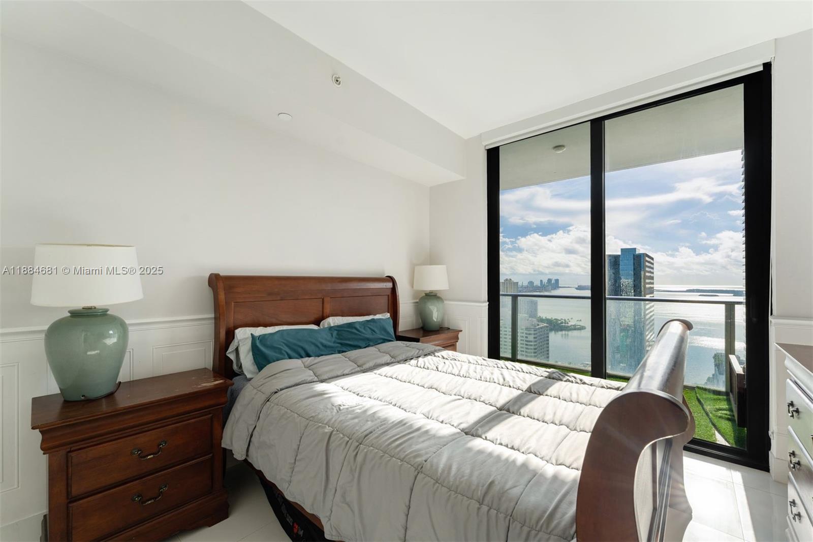 1010 BRICKELL CONDO - Residential