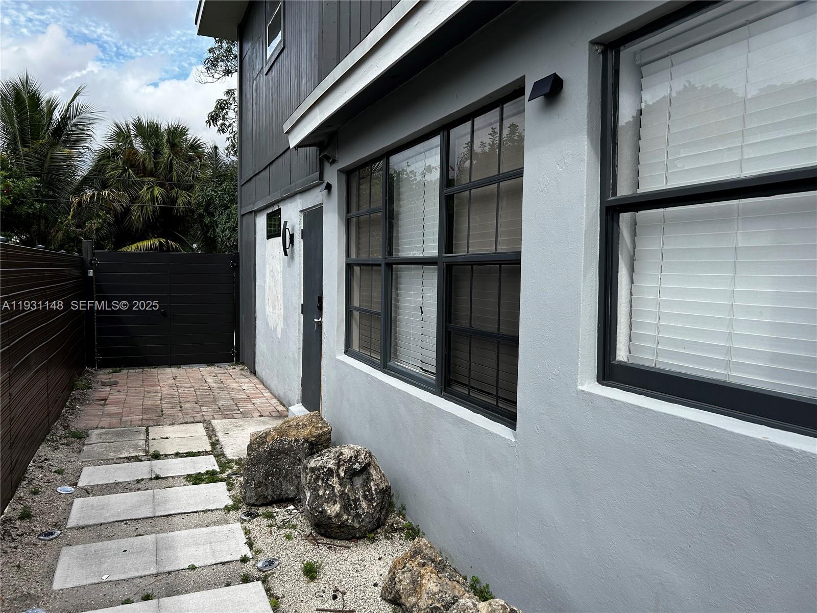 MELROSE PARK ESTATES - Residential Lease