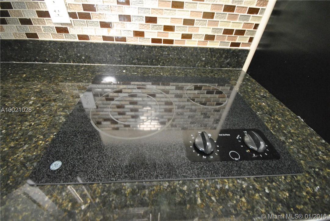 2 53 42 HAYNSWORTH BEACH - Residential Lease