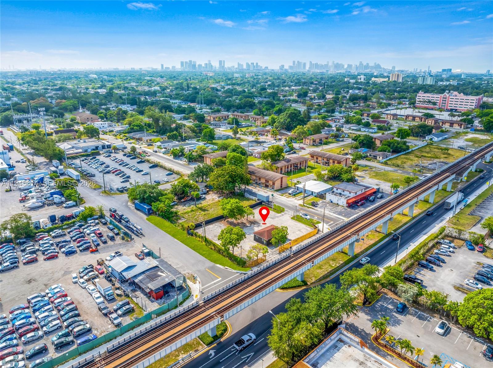 ELIZABETH PARK - Land