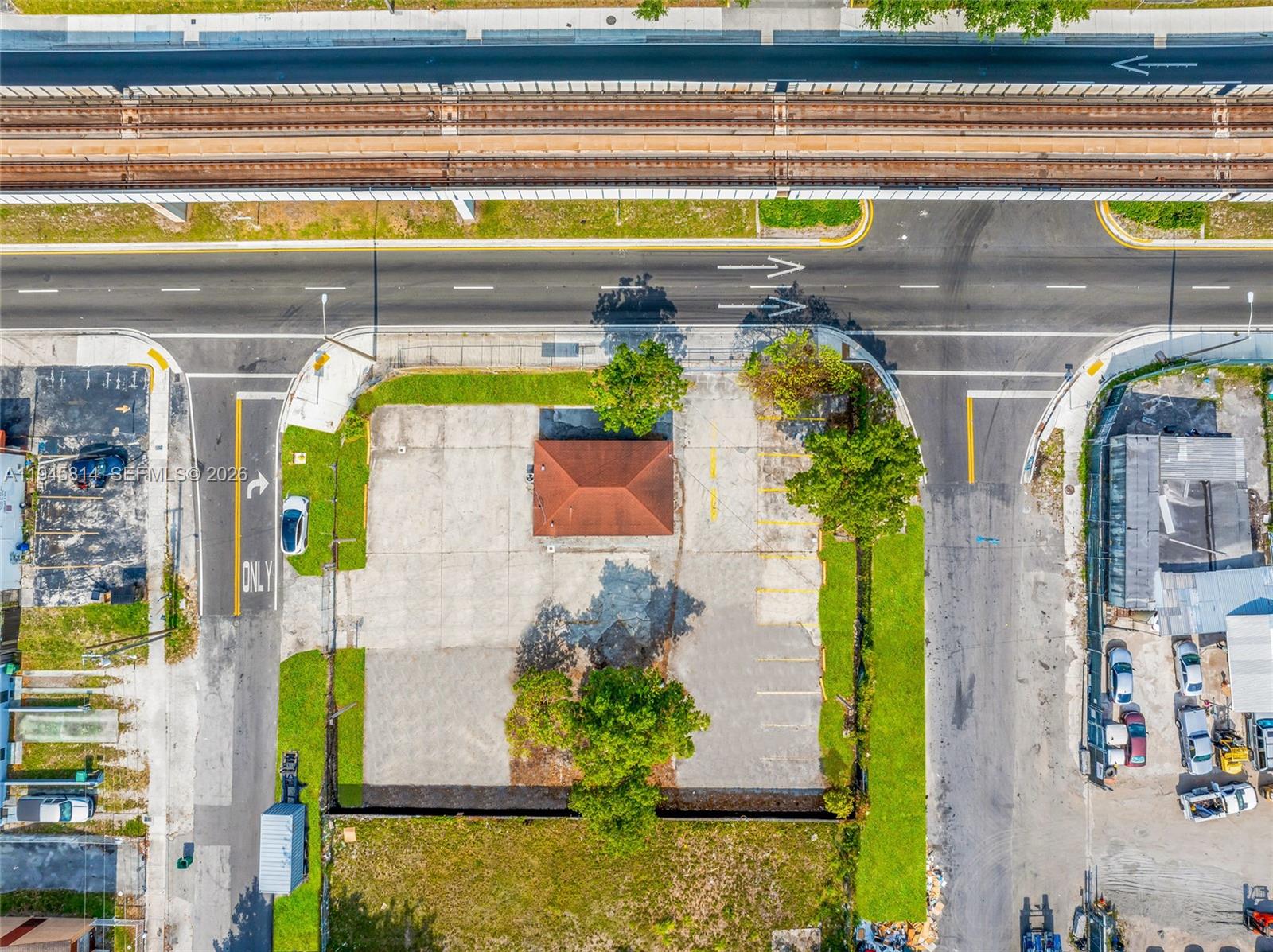 ELIZABETH PARK - Land