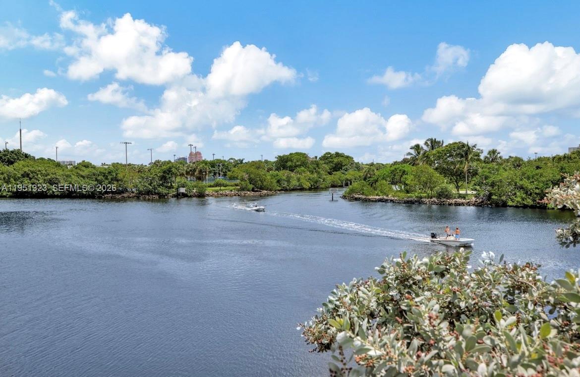 EAST POINT TOWERS CONDO - Residential