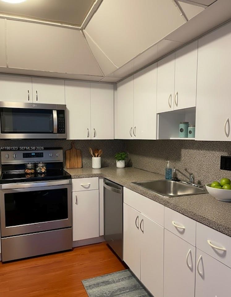 EAST POINT TOWERS CONDO - Residential