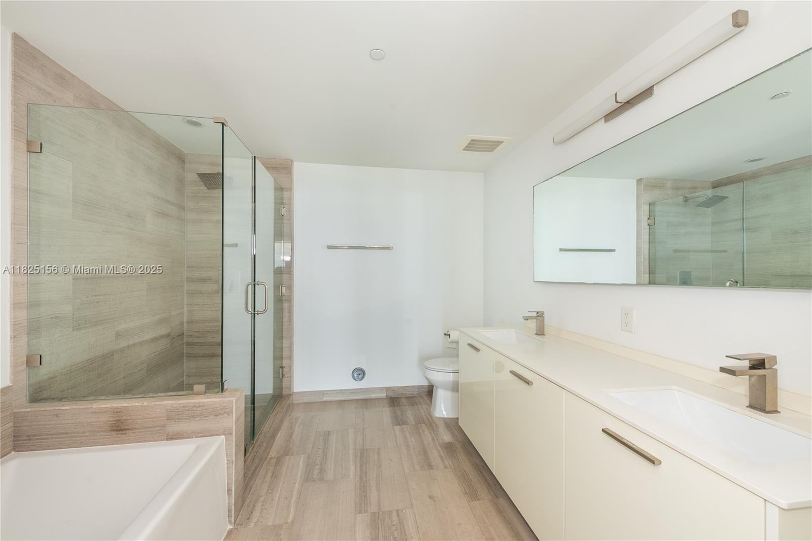 BRICKELLHOUSE CONDO - Residential Lease