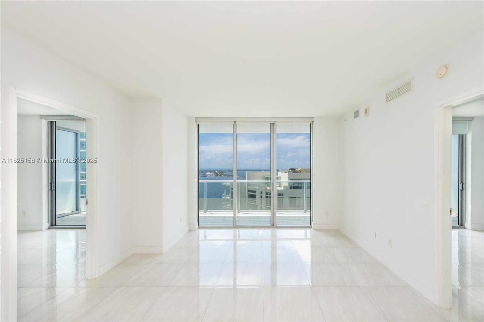 1300 Brickell Bay Dr 3003