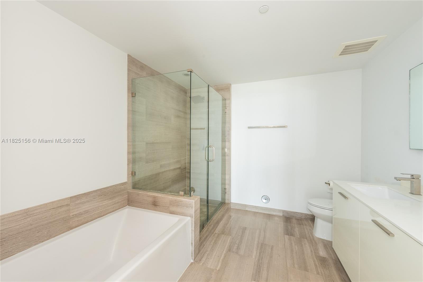 BRICKELLHOUSE CONDO - Residential Lease