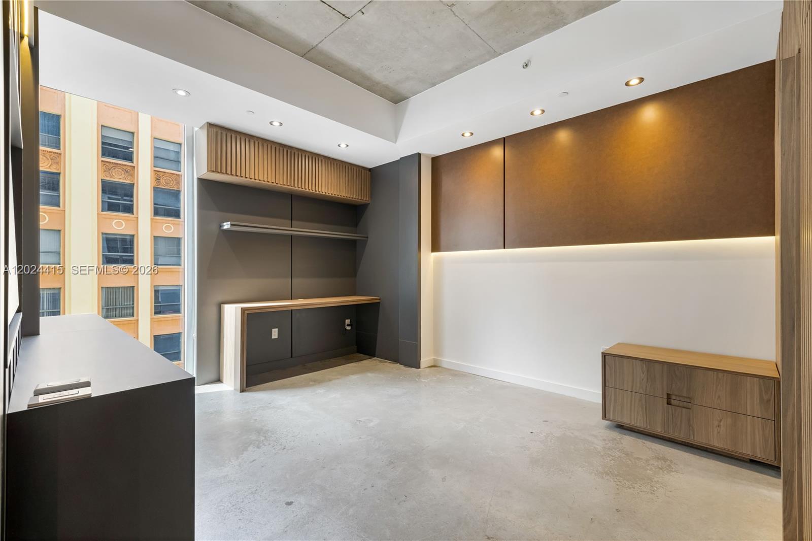 CENTRO CONDO - Residential Lease
