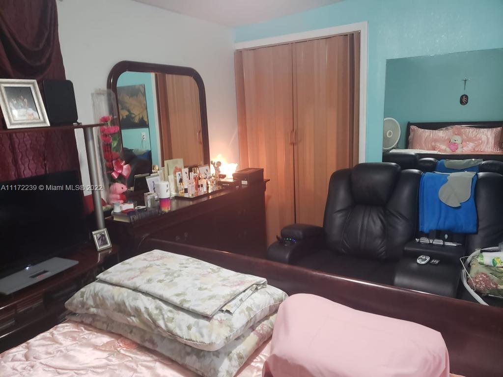 ELIZABETH PARK - Residential