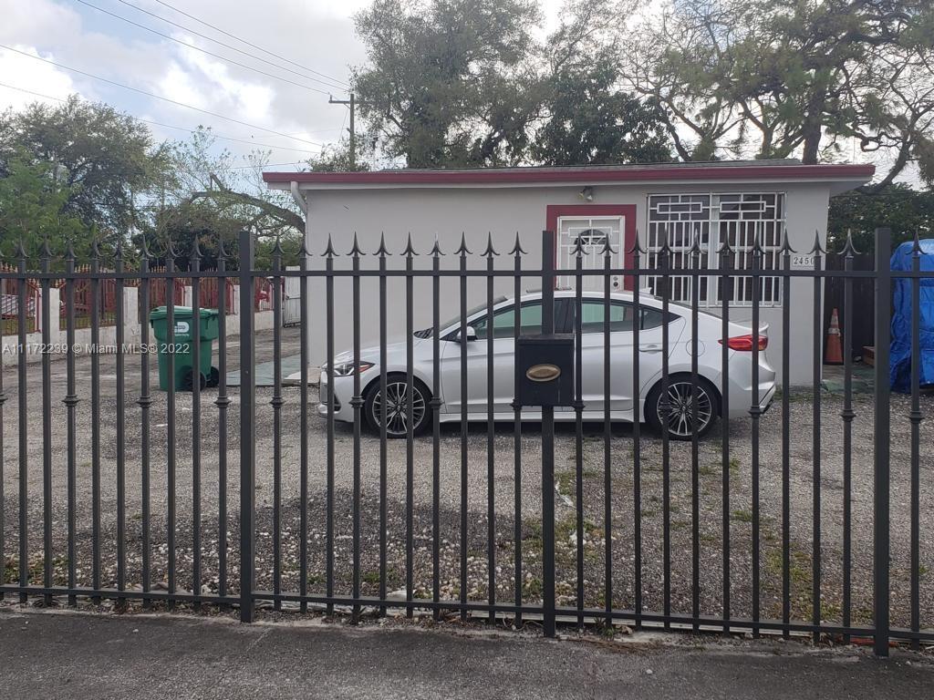 ELIZABETH PARK - Residential