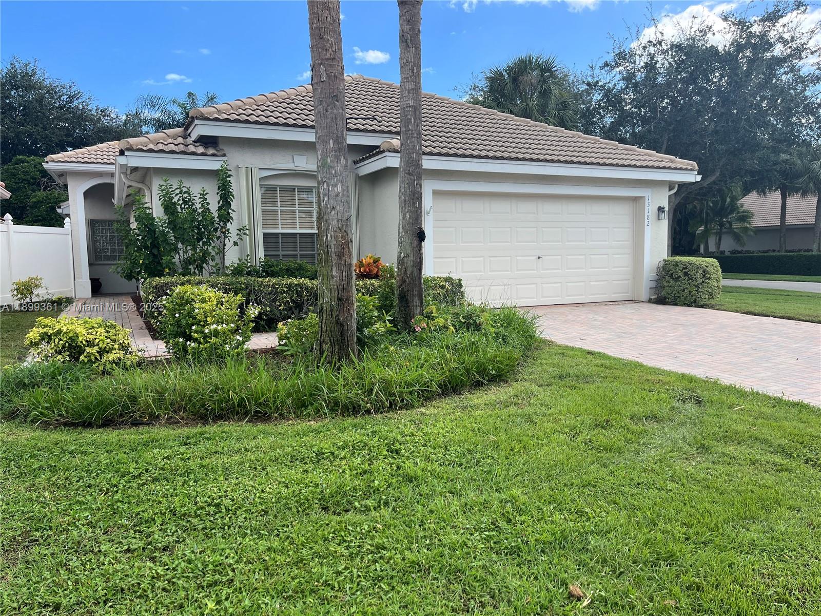 View photos, virtual tours, details... 13182 La Sabina Dr