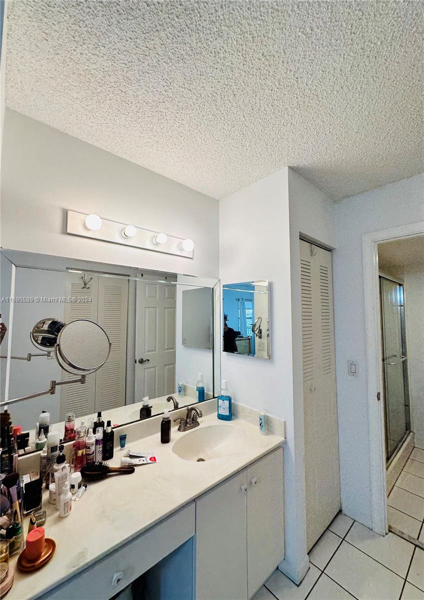 CAMBRIDGE AT CENTURY VILL - Residential