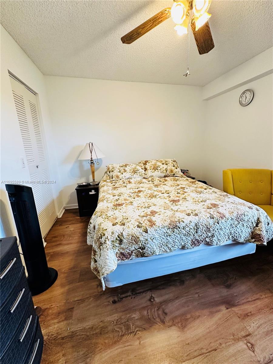 CAMBRIDGE AT CENTURY VILL - Residential