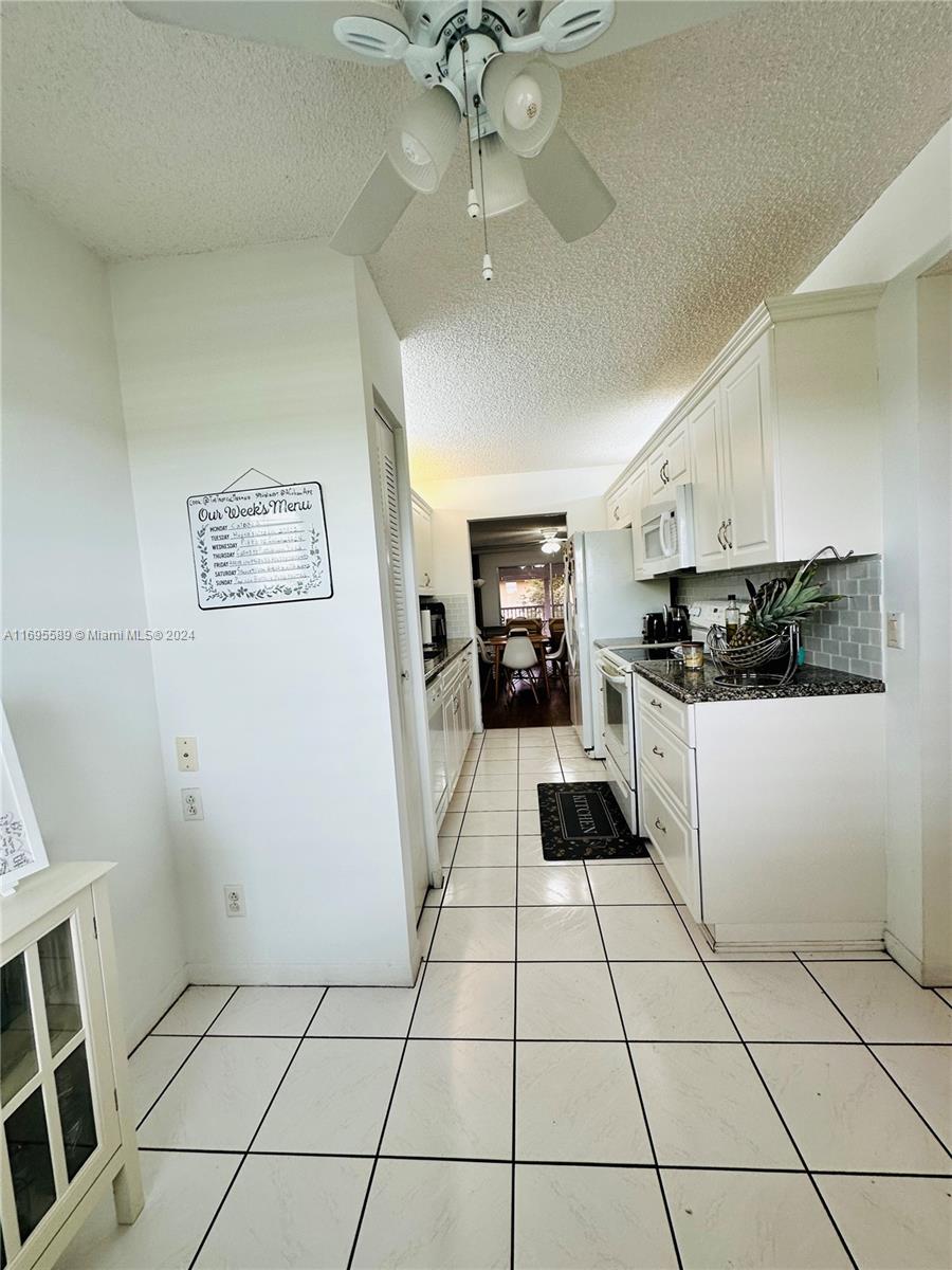 CAMBRIDGE AT CENTURY VILL - Residential