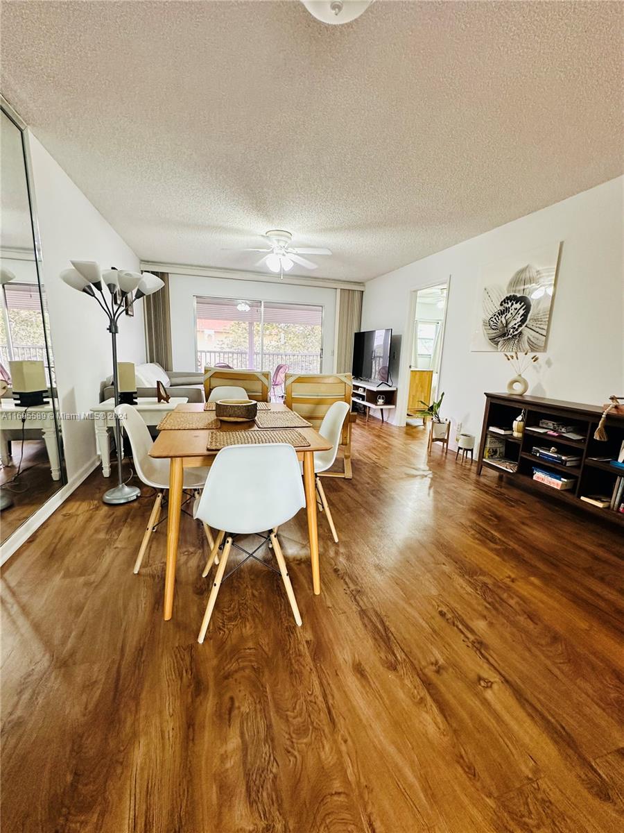 CAMBRIDGE AT CENTURY VILL - Residential