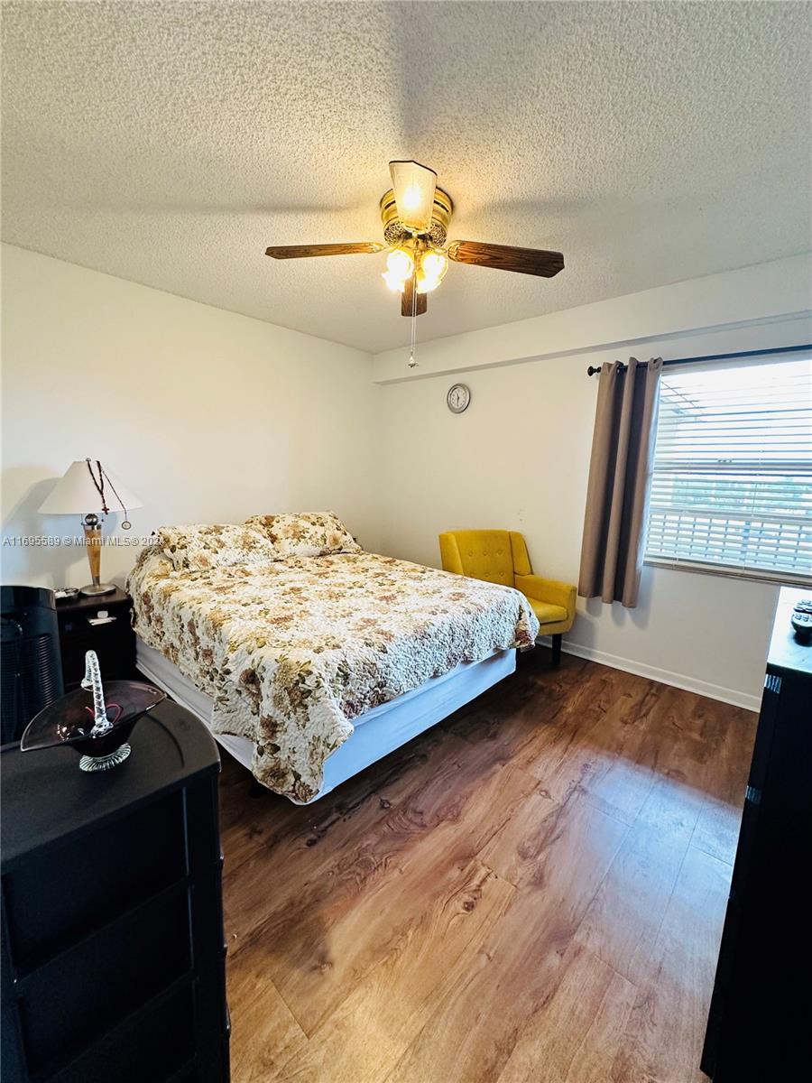 CAMBRIDGE AT CENTURY VILL - Residential