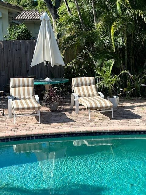 HILLSBORO KINGS VILLAGE - Residential