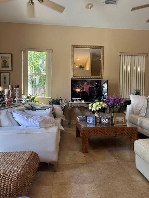 HILLSBORO KINGS VILLAGE - Residential