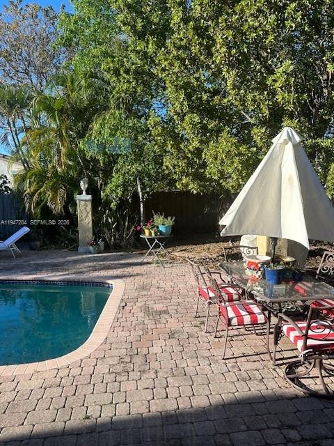 HILLSBORO KINGS VILLAGE - Residential