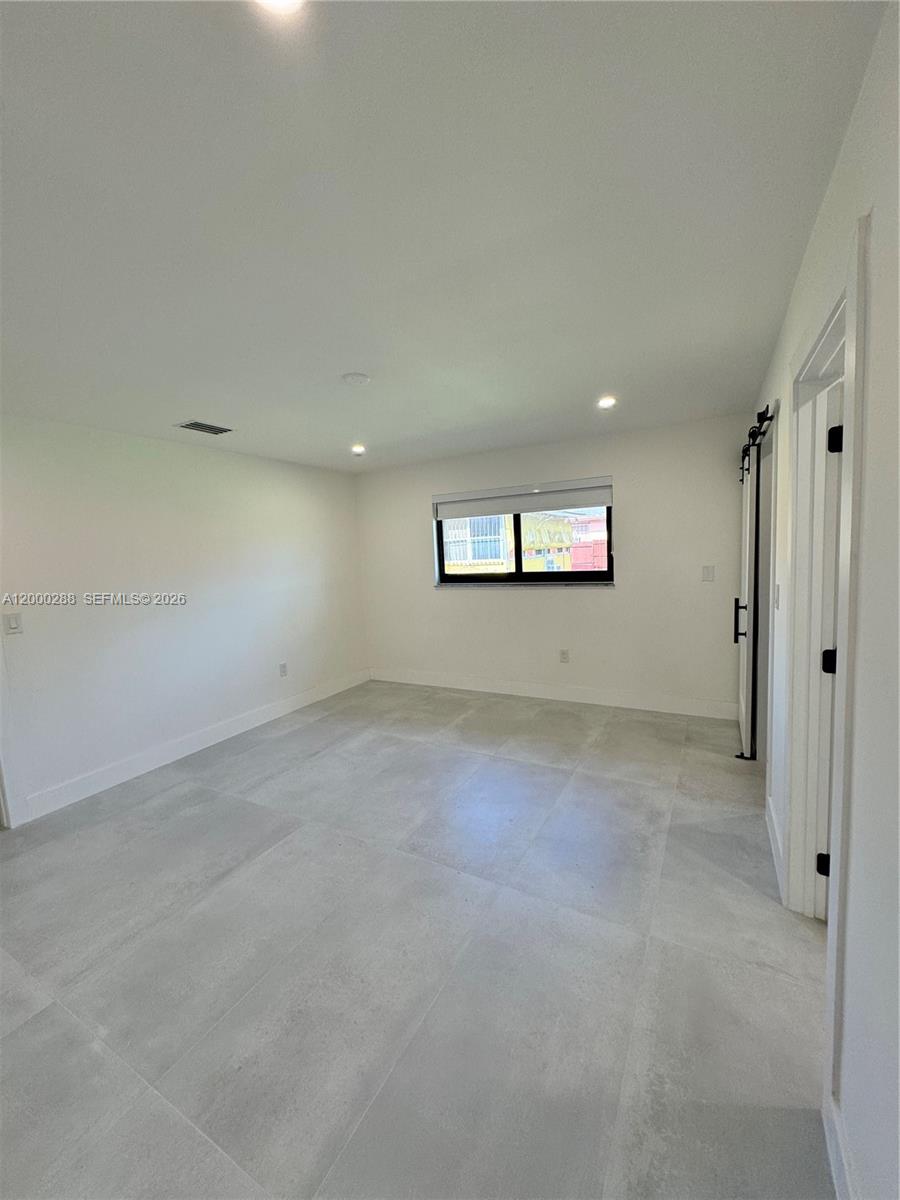 CORAL VILLAS REV - Residential Lease