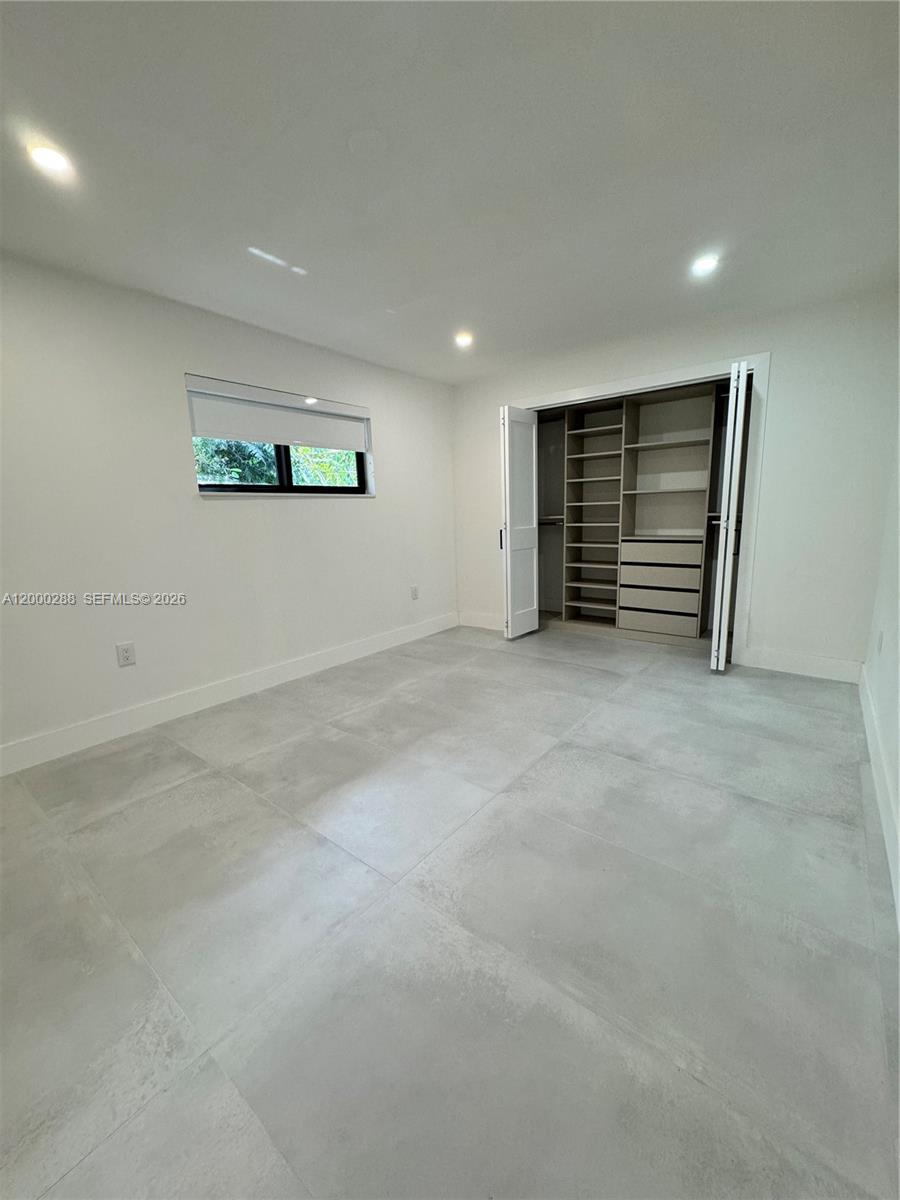 CORAL VILLAS REV - Residential Lease