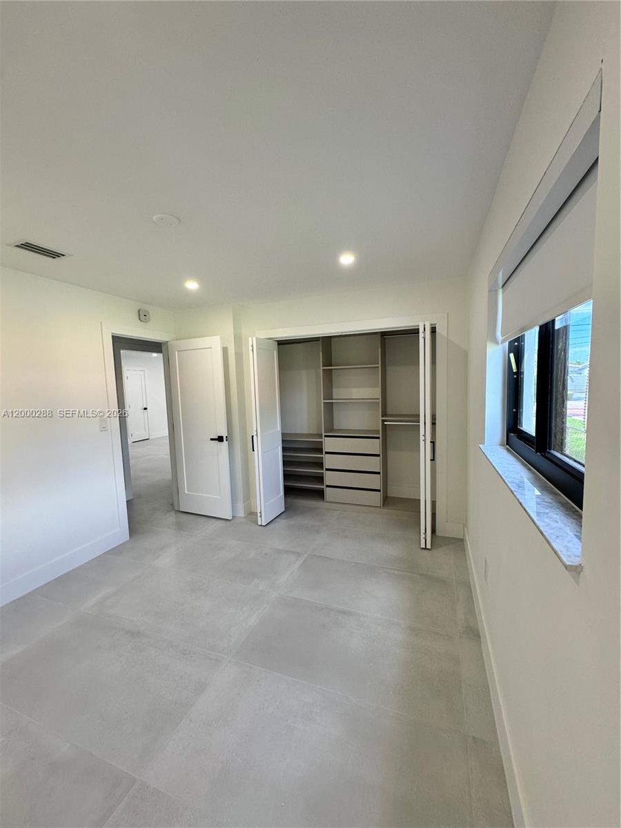 CORAL VILLAS REV - Residential Lease