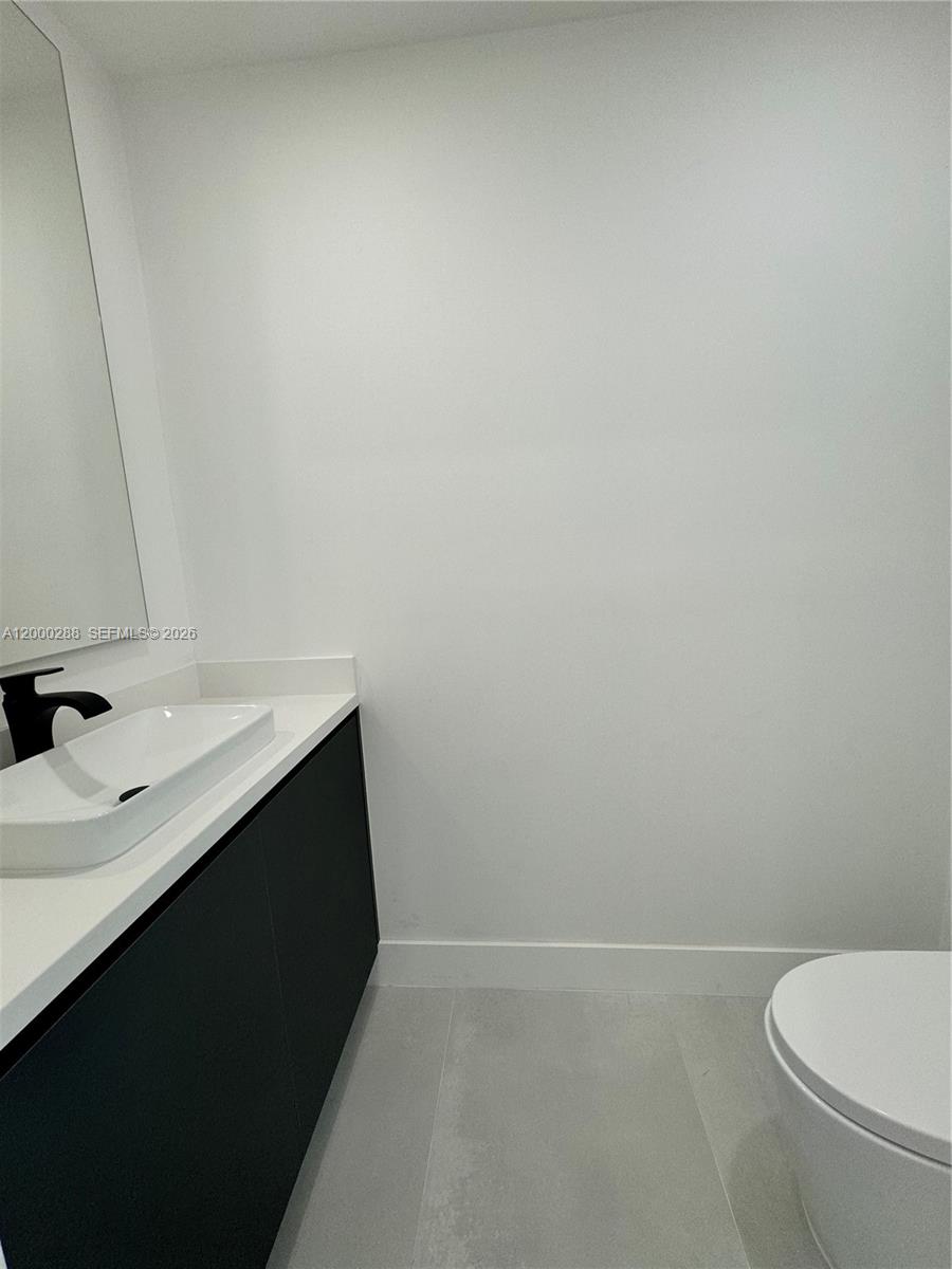 CORAL VILLAS REV - Residential Lease