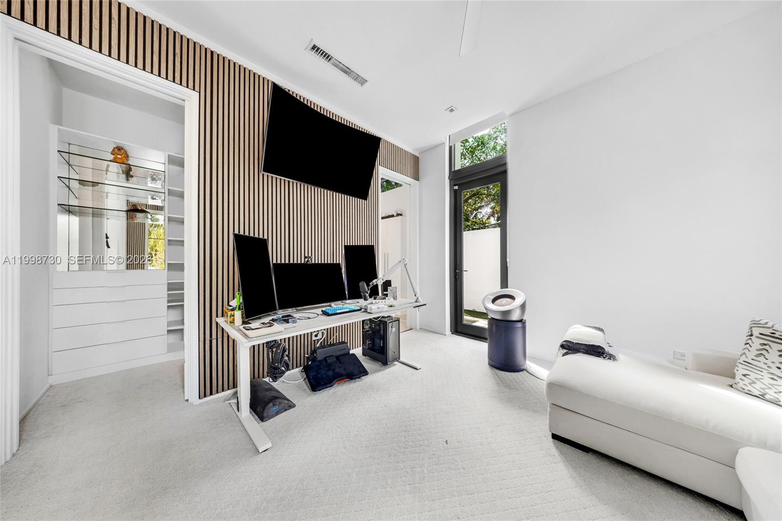 NAUTILUS EXTENSION 4TH - Residential