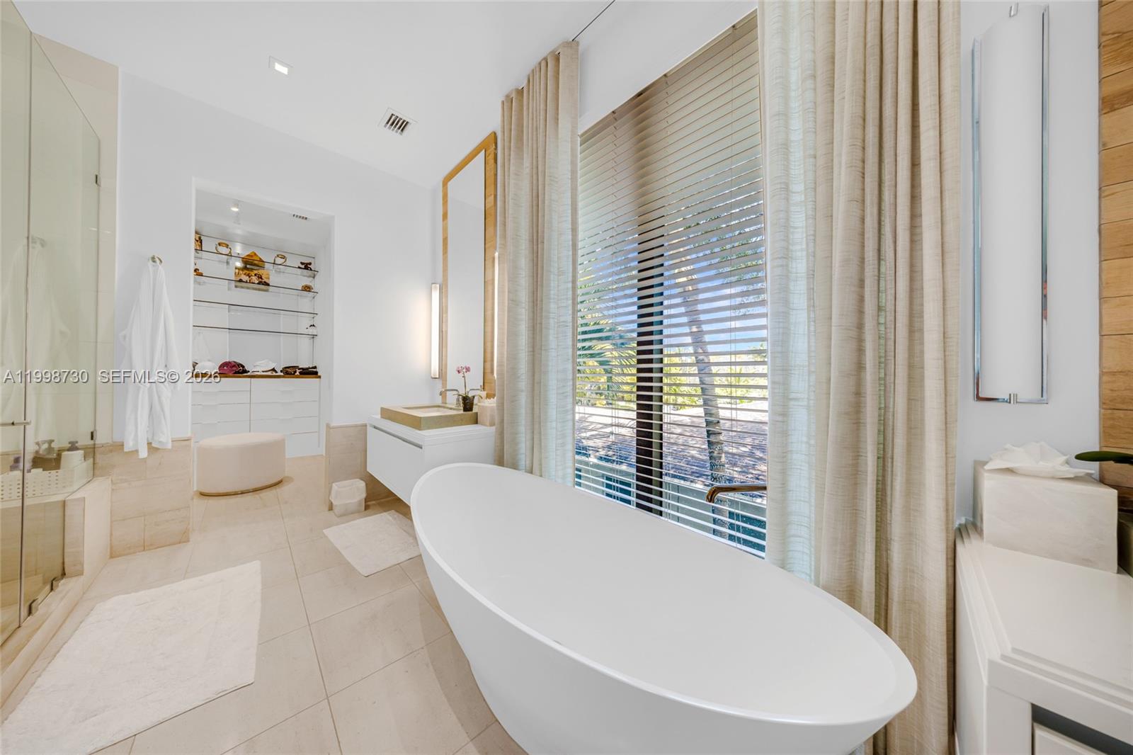 NAUTILUS EXTENSION 4TH - Residential