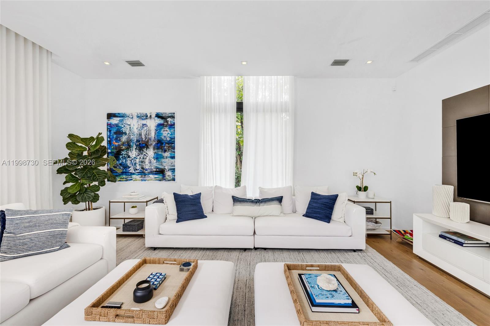 NAUTILUS EXTENSION 4TH - Residential