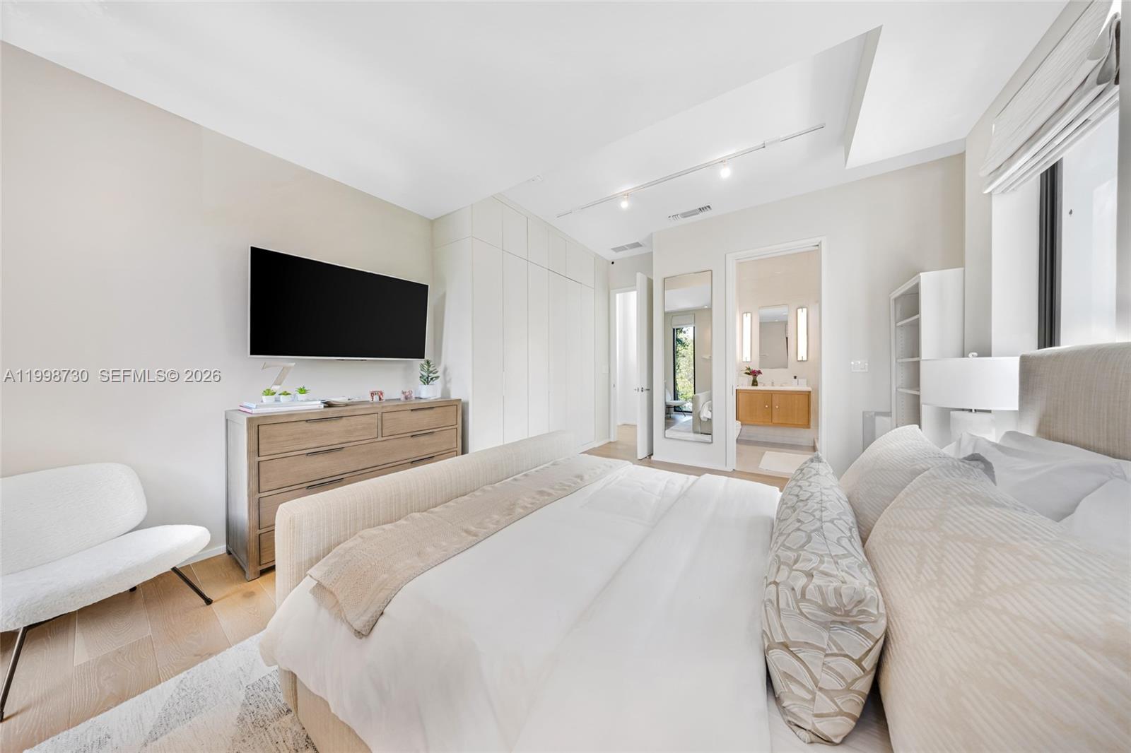 NAUTILUS EXTENSION 4TH - Residential