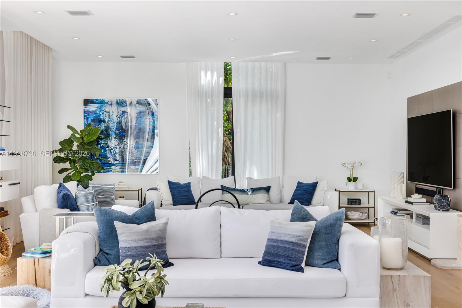 NAUTILUS EXTENSION 4TH - Residential