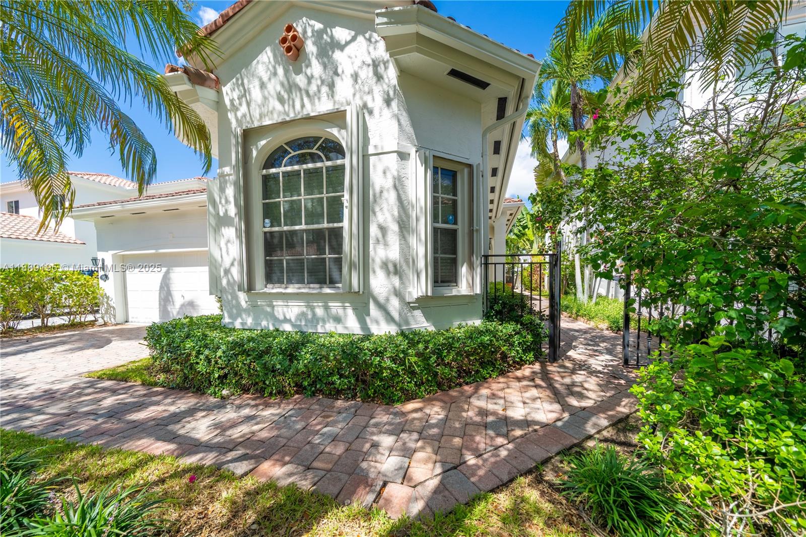 GOLDEN GATE ESTATES - Residential Lease