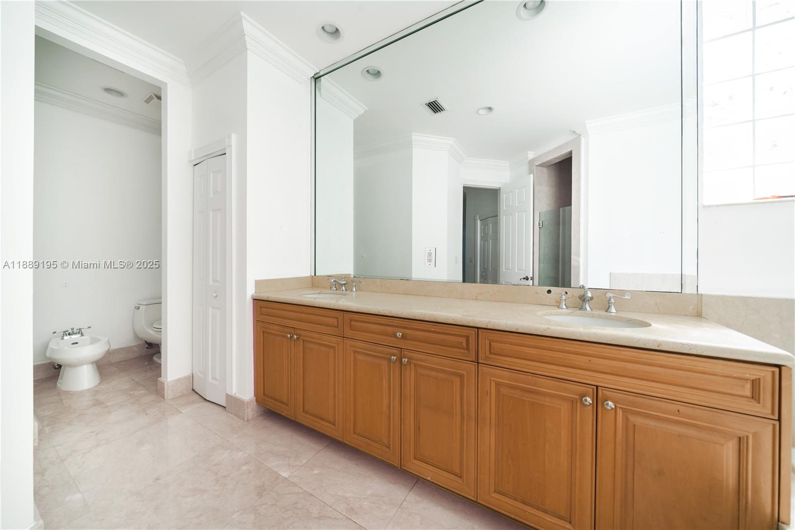 GOLDEN GATE ESTATES - Residential Lease