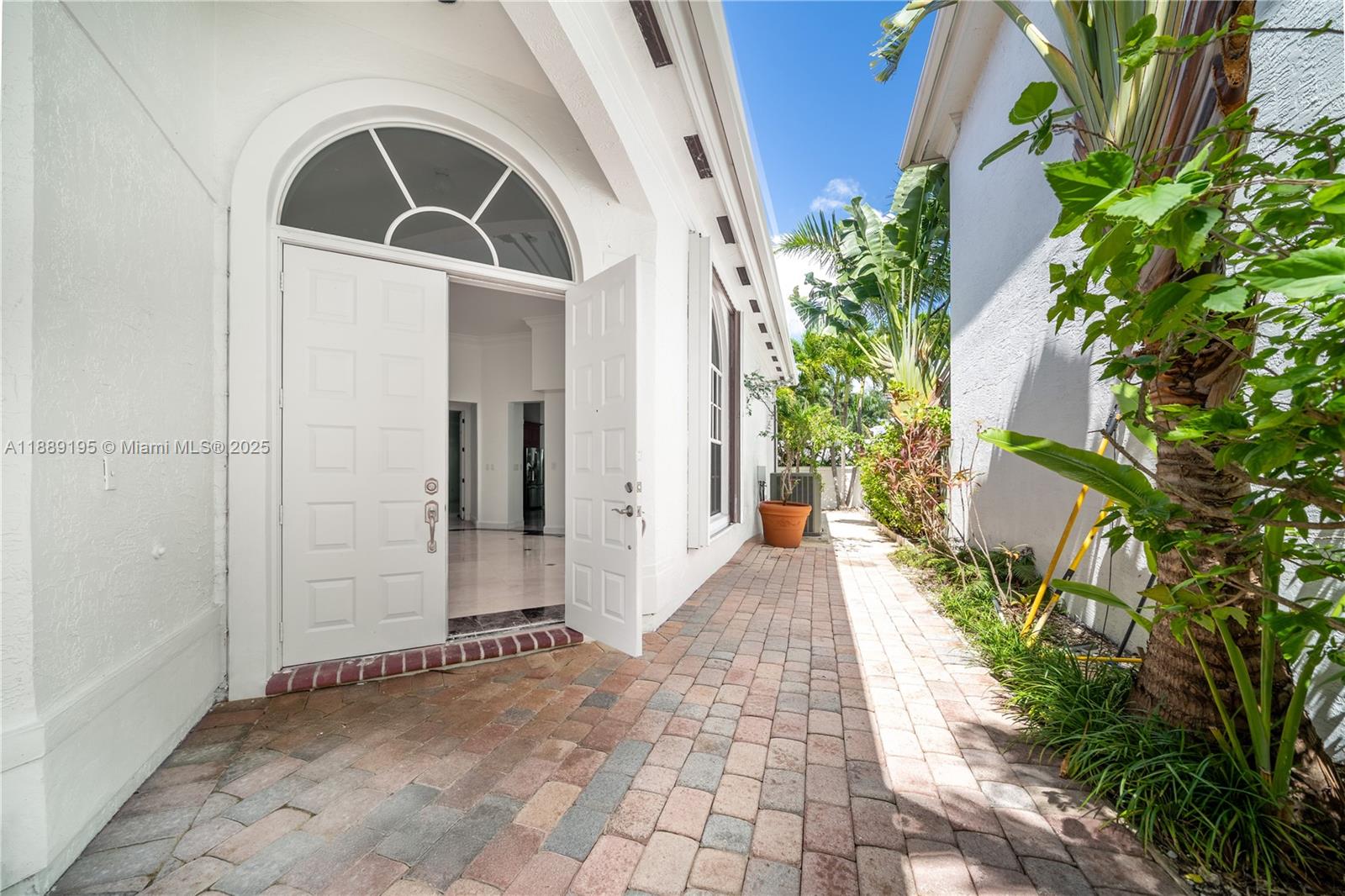 GOLDEN GATE ESTATES - Residential Lease
