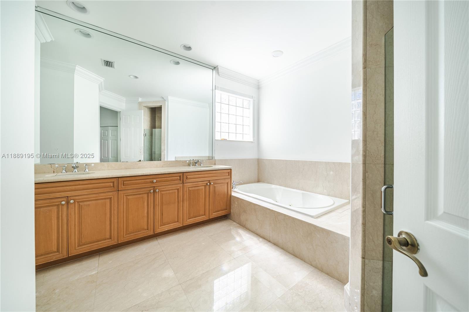 GOLDEN GATE ESTATES - Residential Lease