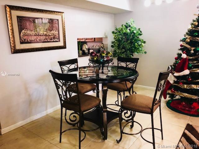 HORIZONS WEST CONDO #3 - Residential