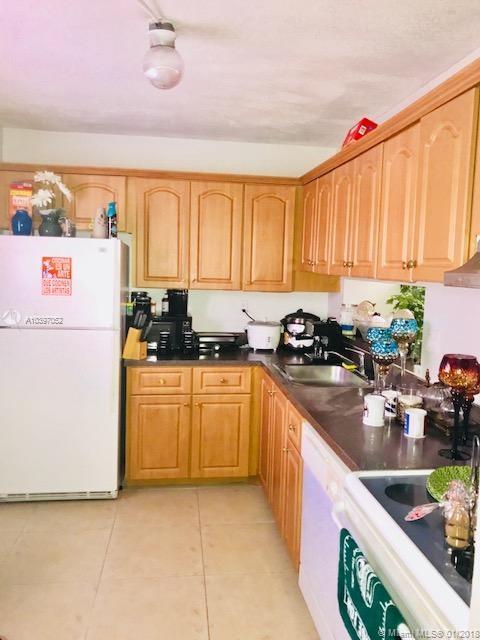 HORIZONS WEST CONDO #3 - Residential