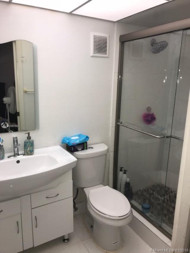 HORIZONS WEST CONDO #3 - Residential