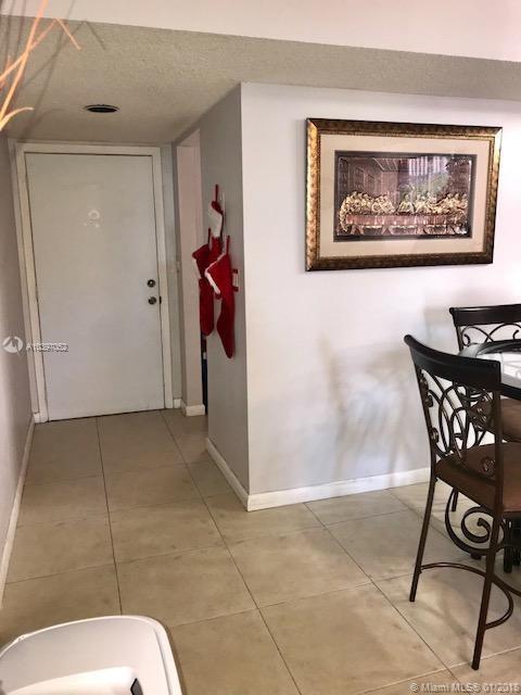 HORIZONS WEST CONDO #3 - Residential